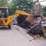 जानें, किन किन शहीदों के आंगन से ताम्र कलश में मिट्टी संगृहीत की गई