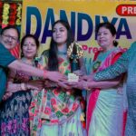 पथ संचलन में उमड़े लोग