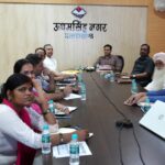 चंपावत डीएम ने प्रधान व वीडीओ को क्यों सम्मानित किया