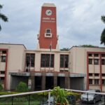 ग्राम  लमरा में अवैध भूमि पर चला बुलडोजर