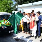 श्रीराम ने उठाया शिव धनुष तो तालियों से गूंजा पंडाल