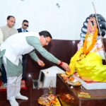 रीठा साहिब दरबार में राज्यपाल ने टेका मत्था