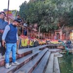 धागे से महिलाएं गूथ रहीं आर्थिक किस्मत