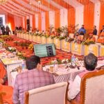 कुमाऊं आयुक्त ने विकास कार्यों पर चर्चा की