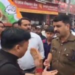 महिला विज्ञान प्रयोगधर्मी मोनिका को डीएम ने किया सम्मानित