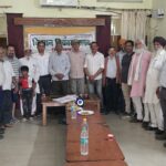 श्रमिकों ने मनाया काला दिवस, श्रम कोड्स की प्रतियां फूंकी