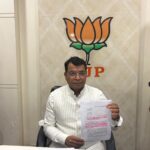 दून पुस्तकालय में गढ़वाली कहानियों के अनुवाद की पुस्तक पनाळ का लोकार्पण