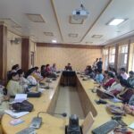 चंपावत में तीन मेडिकल स्टोर्स में दवा बिक्री पर रोक