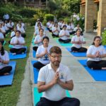 सियासी समीकरणों पर मंथन: विवेक की हरीश से मुलाकात