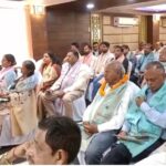 राज्य कर अफसरों पर भड़के व्यापारी