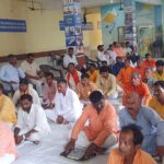 चीनी मिल के कर्मचारियों की समस्याओं के समाधान के लिए शिष्ट मंडल ने मुख्यमंत्री से की मुलाकात