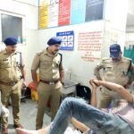 डिजिटल चक्रव्यूह में उलझती युवा पीढ़ी: सोशल मीडिया की चमक-दमक का कड़वा सच