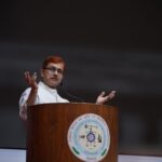 उल्लेखनीय कार्य पर पंत विवि के शिक्षकों को कुलपति ने किया सम्मानित