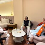 चार अक्टूबर को चम्पावत में प्रस्तावित कैबिनेट बैठक को लेकर डीएम यूएस नगर ने चर्चा की