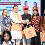 मुख्यमंत्री ने की पूजा-अर्चना, प्रदेशवासियों की सुख-समृद्धि की कामना