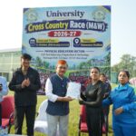 विवि  में संवादात्मक प्रश्नोत्तरी और ध्यान योग बताया गया