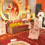 विधायक शिव ने मां दुर्गा के चरणों में शीश नवाकर लिया आशीर्वाद